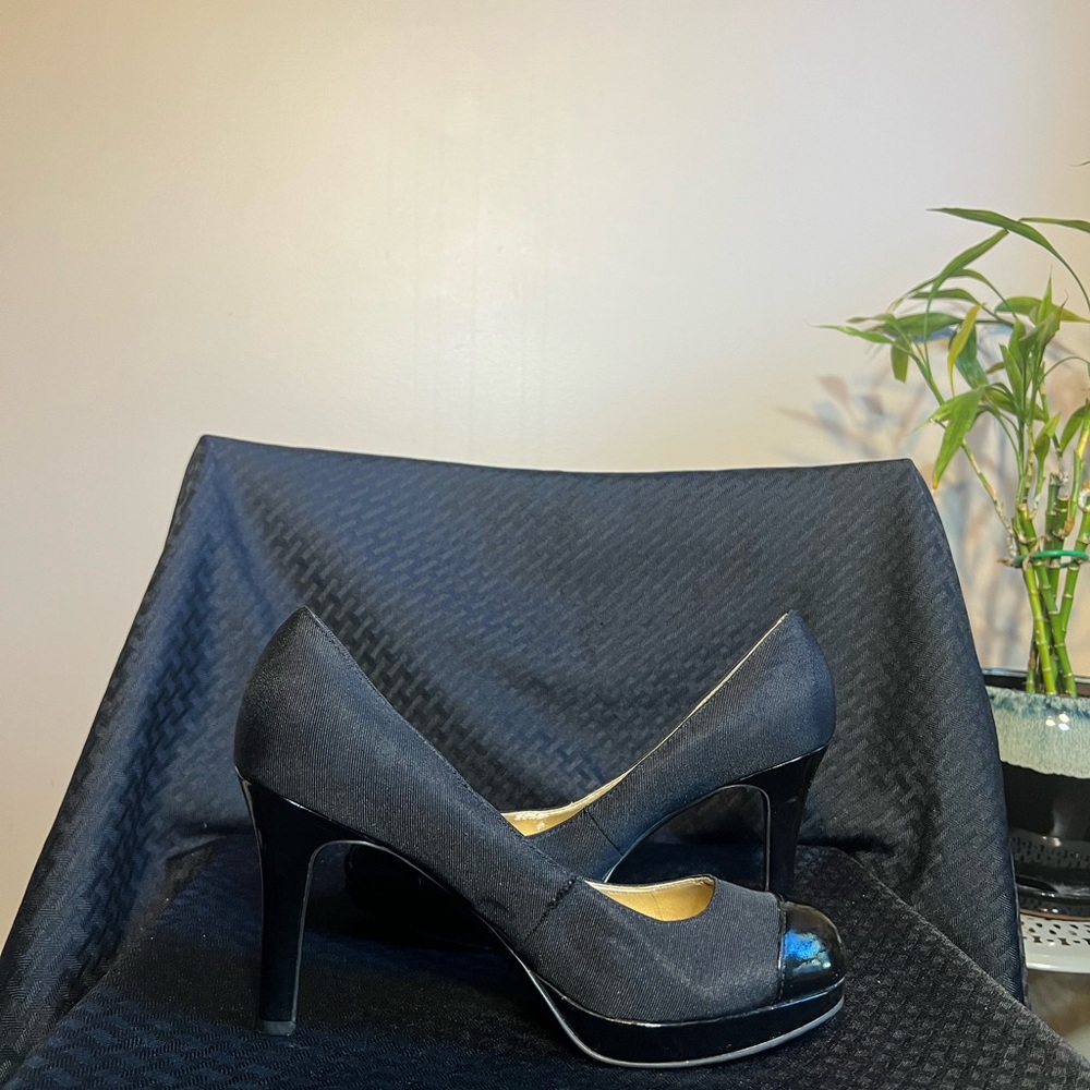 Tahari Black Women's Heels